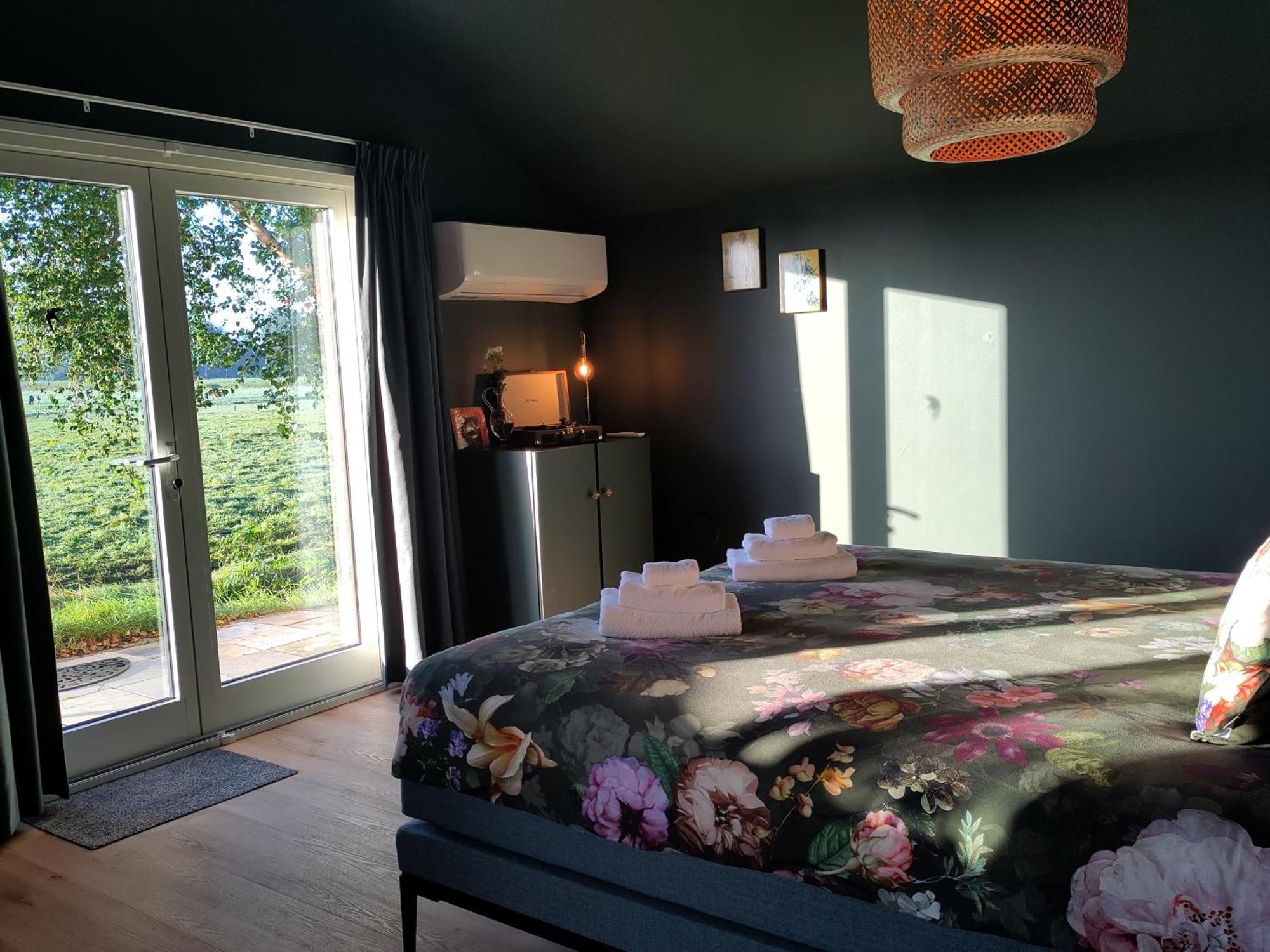 'T Voske Bed and Breakfast Zundert Εξωτερικό φωτογραφία